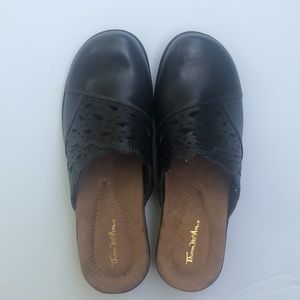 Thom McAn Clogs
